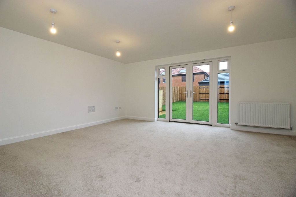 Property photo 2 of 13 Picture 2