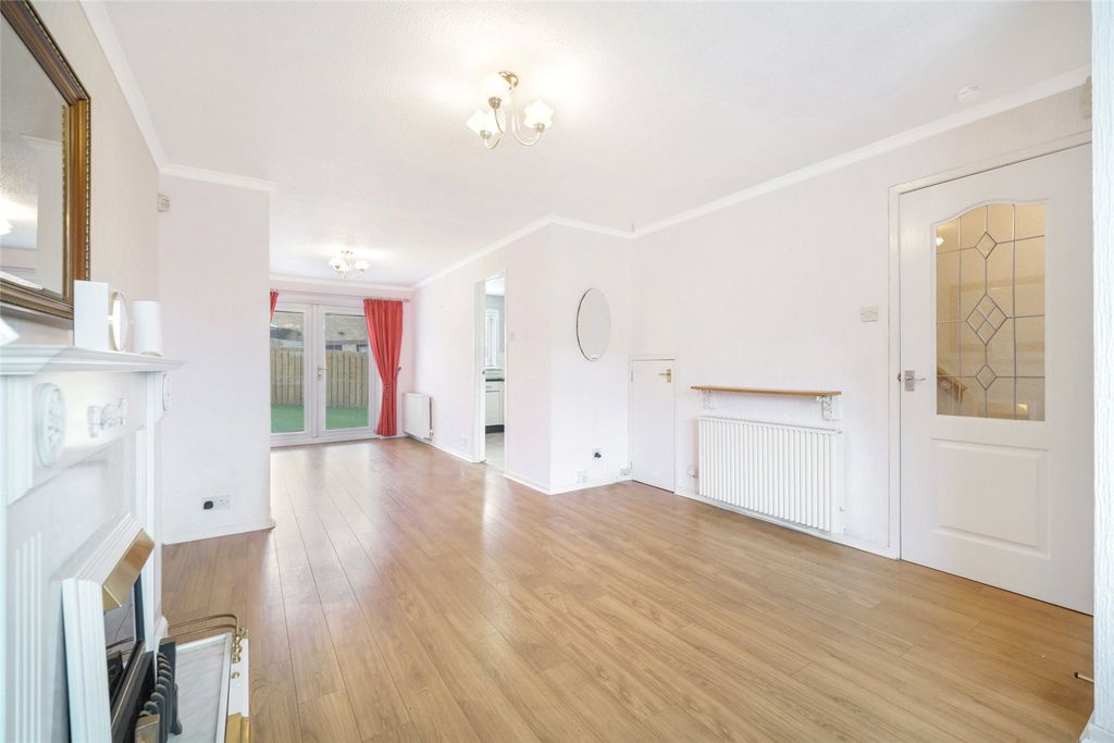 Property photo 3 of 17 3