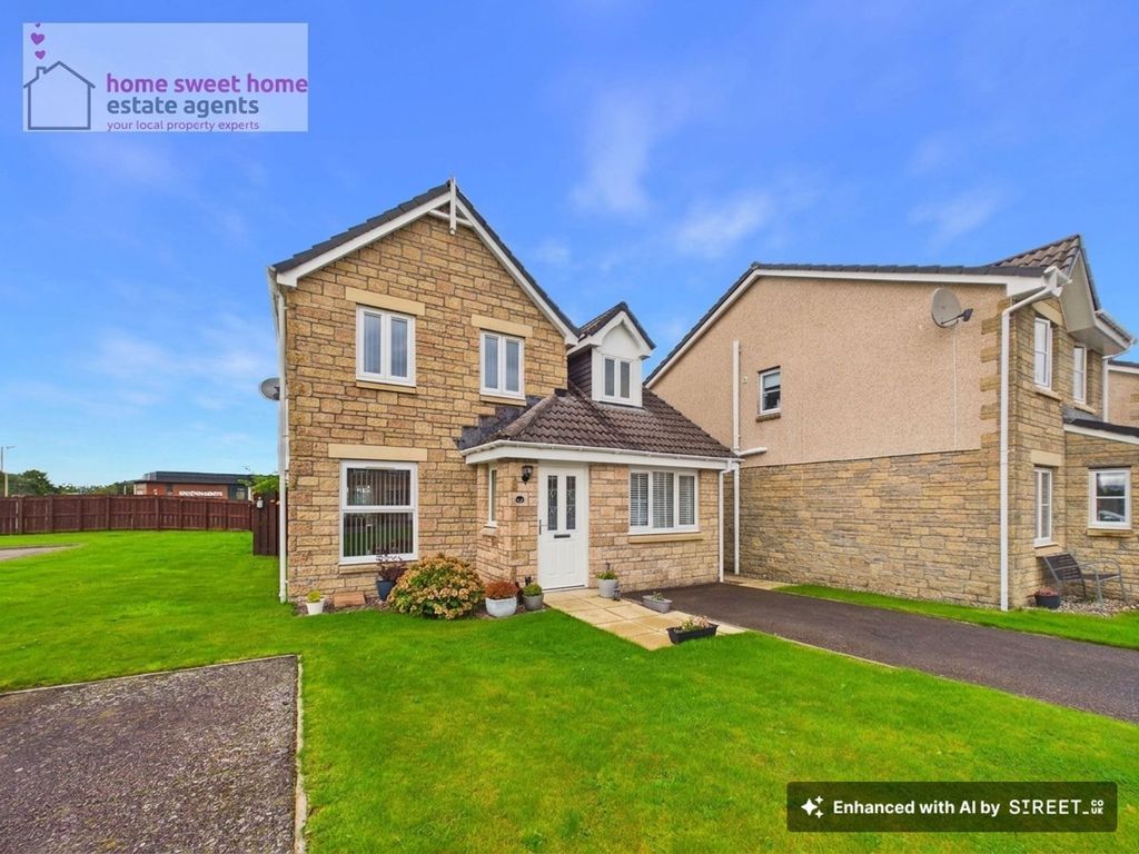 Property photo 1 of 42