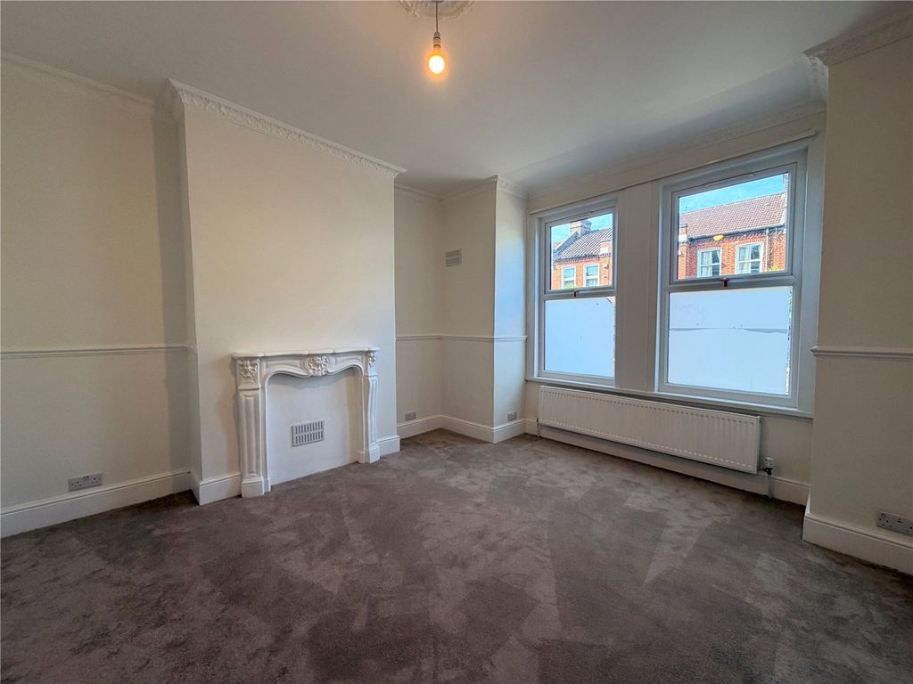 Property photo 2 of 9 Picture No. 05