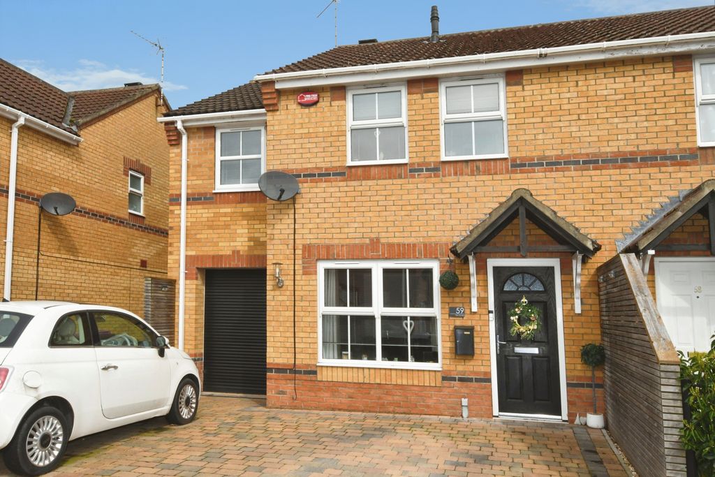 Property photo 2 of 17