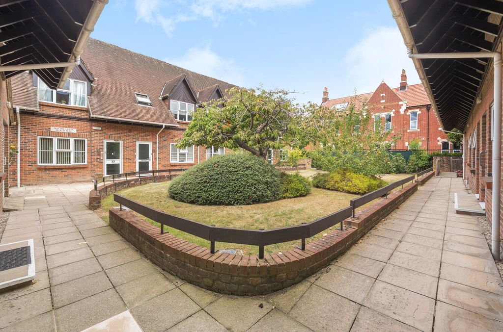 Property photo 1 of 13 1342833-2-68A703B...