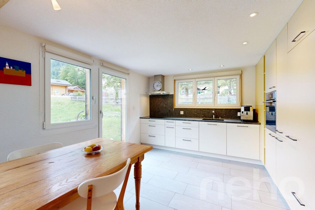 Property photo 3 of 12
