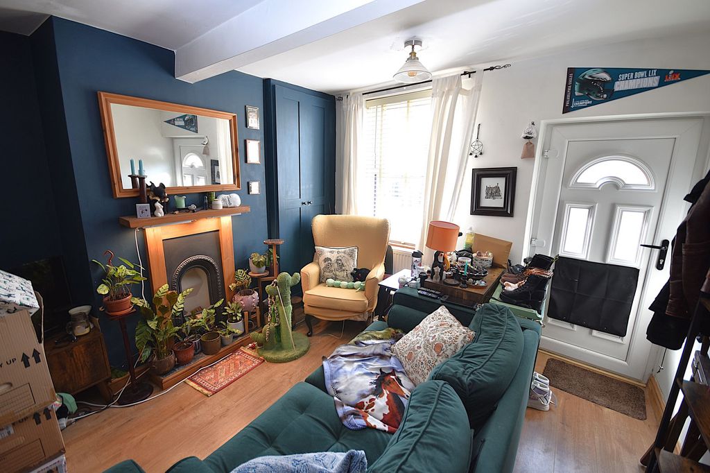 Property photo 2 of 6