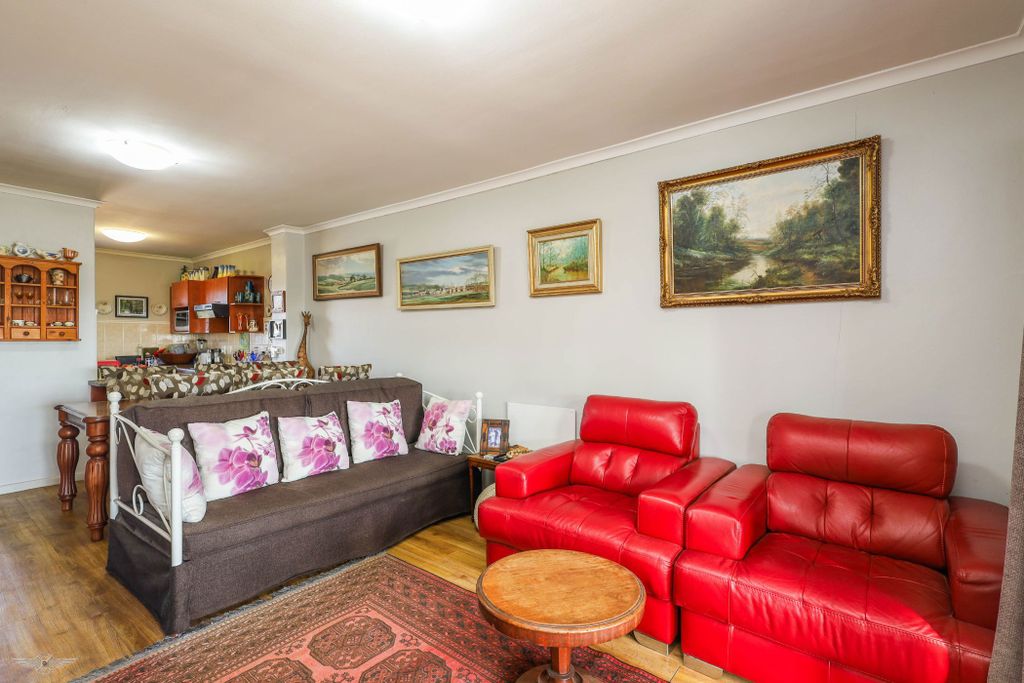 Property photo 2 of 23 La1658432