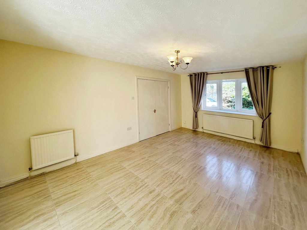 Property photo 3 of 22 Picture No. 73