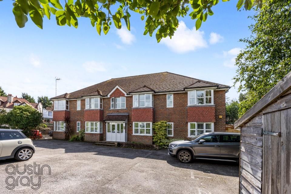 Property photo 1 of 16 Davigdor Mansions, 6. Davigdor Road-020 (Custom).J