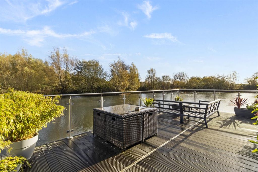 Property photo 2 of 13 Photo 2