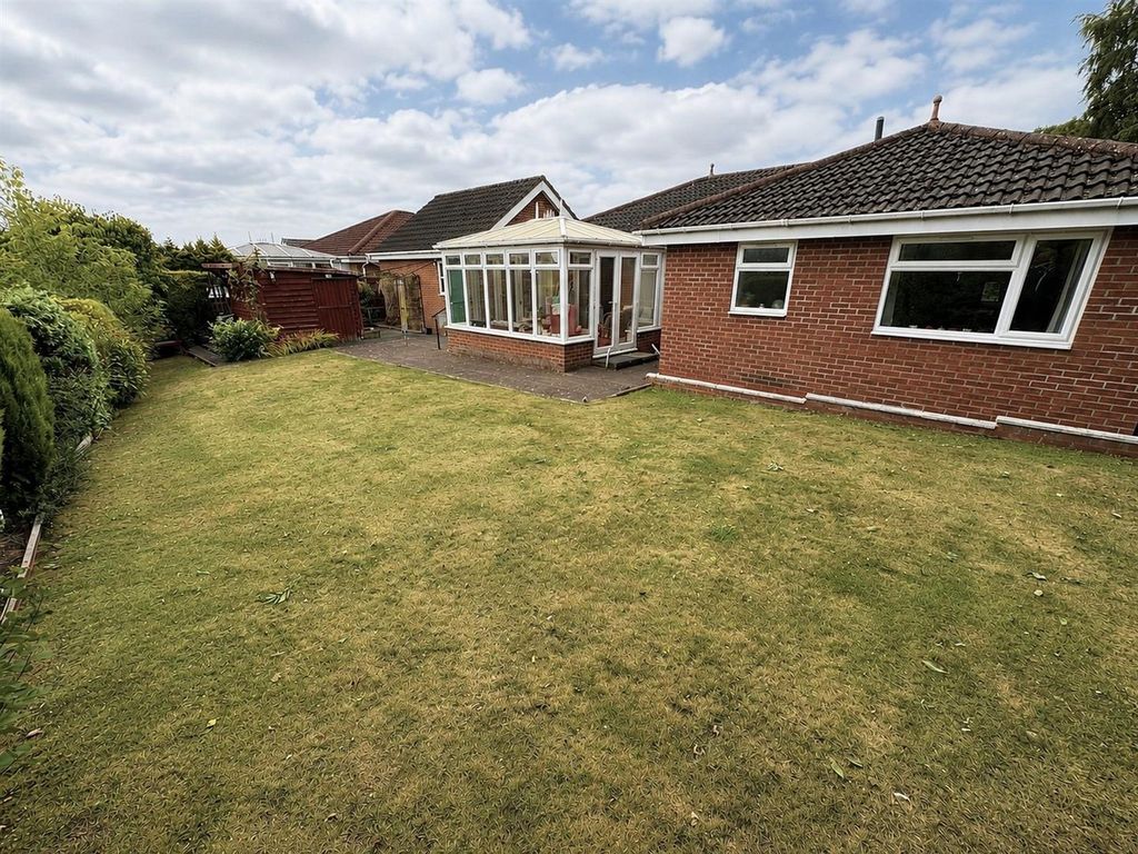 Property photo 2 of 16