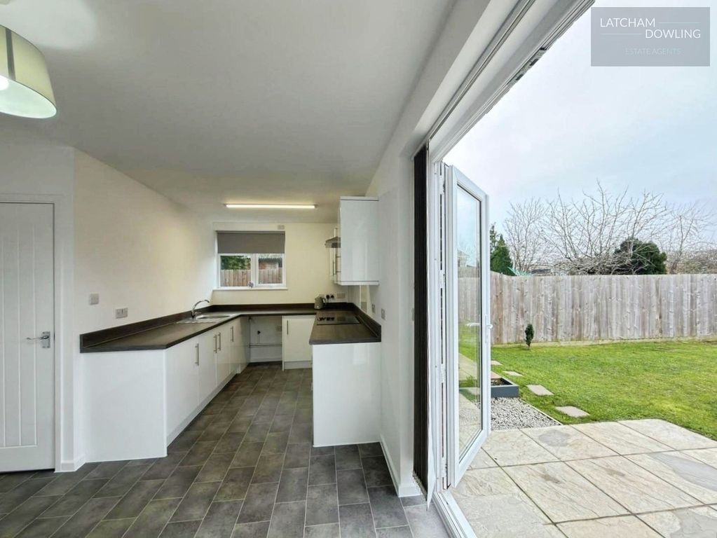 Property photo 2 of 18 Kitchen/ Breakfast Room