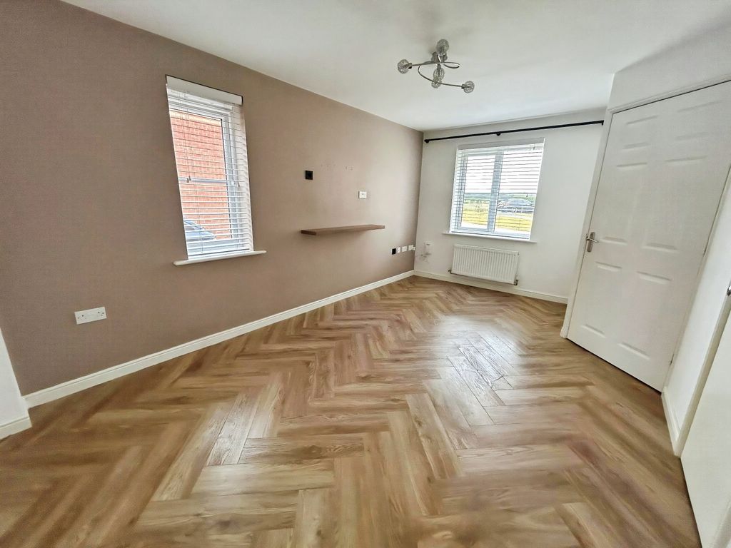 Property photo 2 of 14 1Be4420A-Whatsapp 20Image 202026-06-30 20At 2014.2