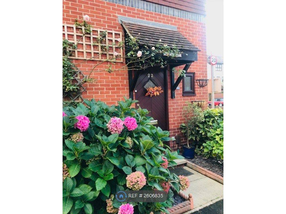 Property photo 1 of 11
