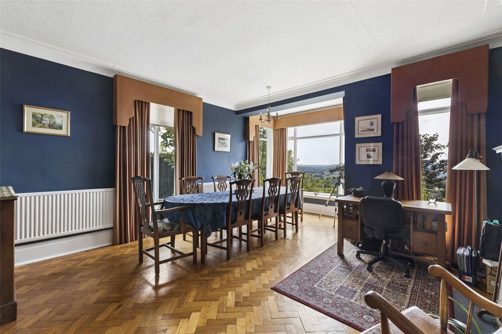 Property photo 3 of 20 Dining Room