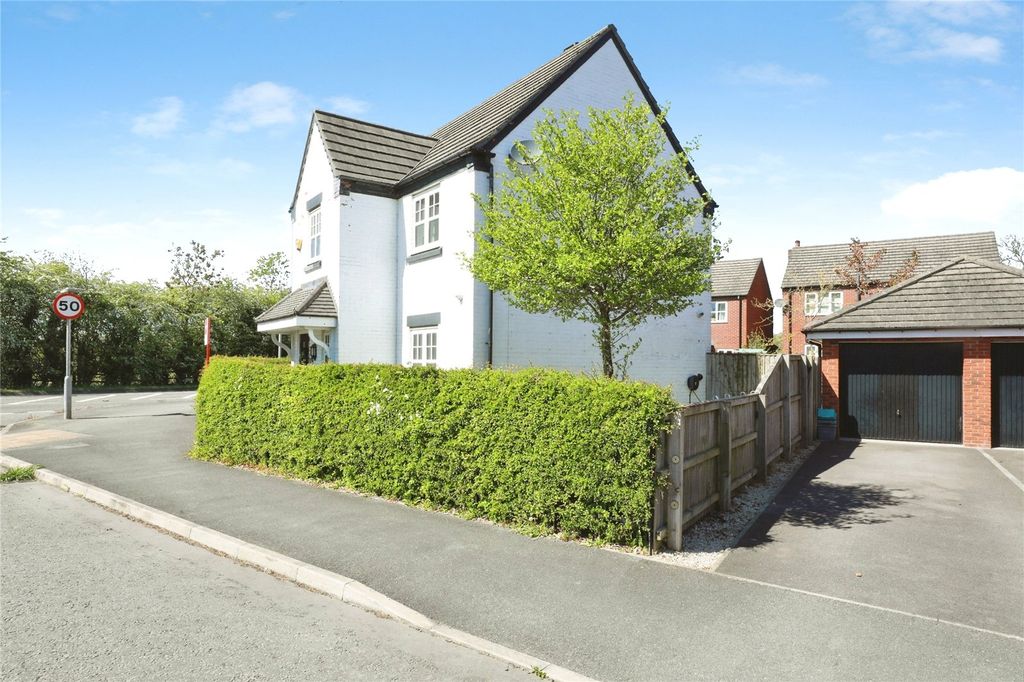 Property photo 2 of 21 Picture No. 23