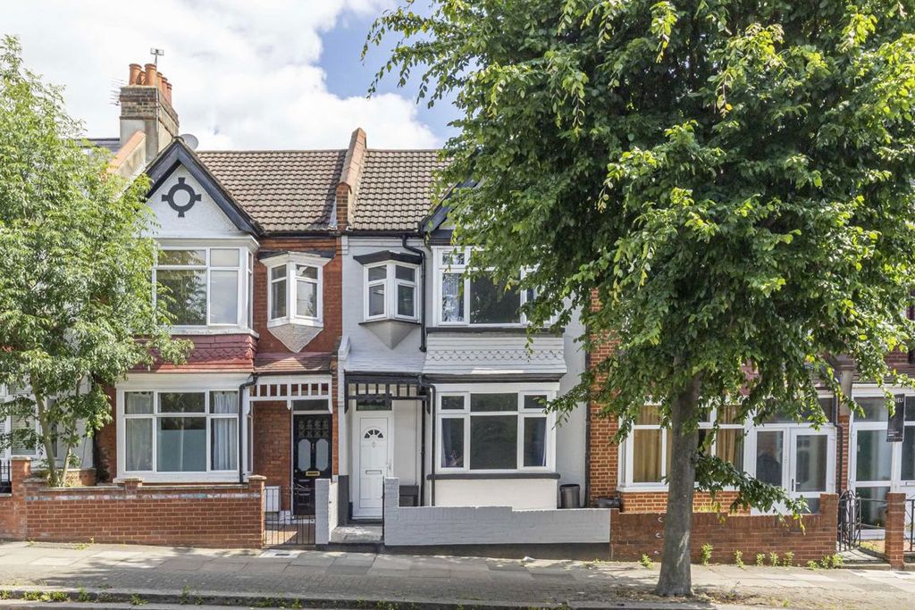 Property photo 1 of 7