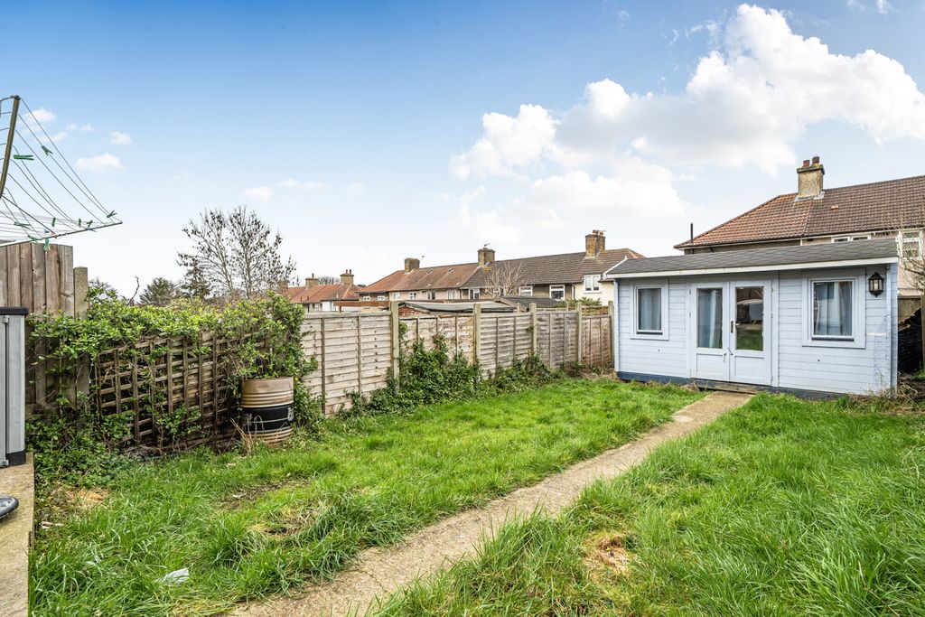 Property photo 2 of 13 1417996-16-69A04A...
