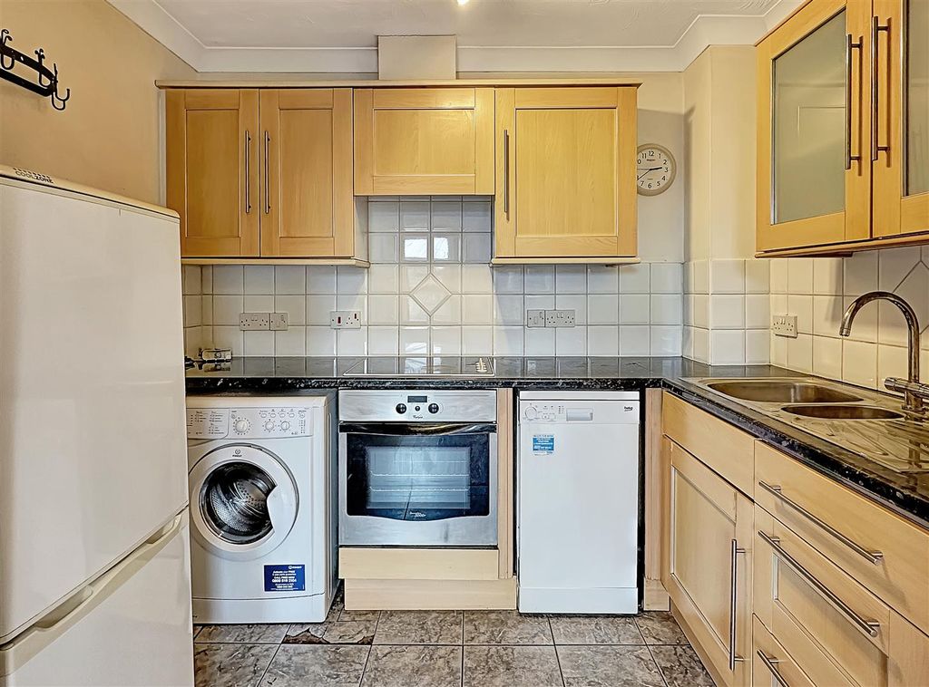 Property photo 3 of 13 Img (5).Jpg