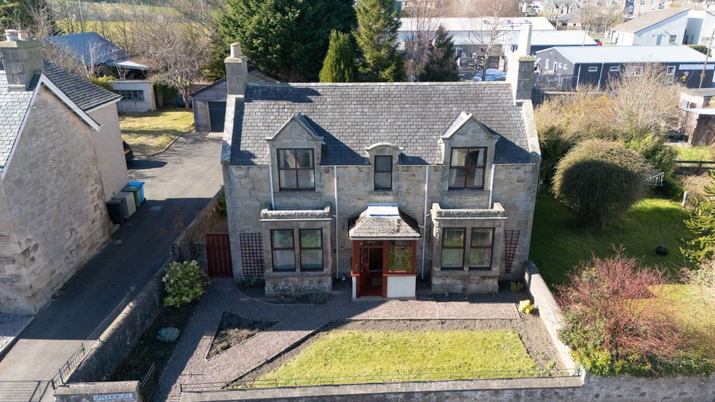 Property photo 1 of 38