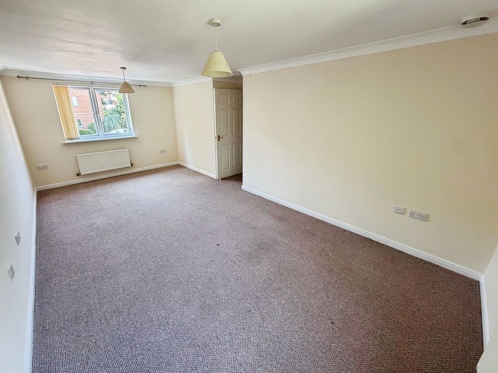 Property photo 3 of 8 8726d4A0-Living 20Room 202