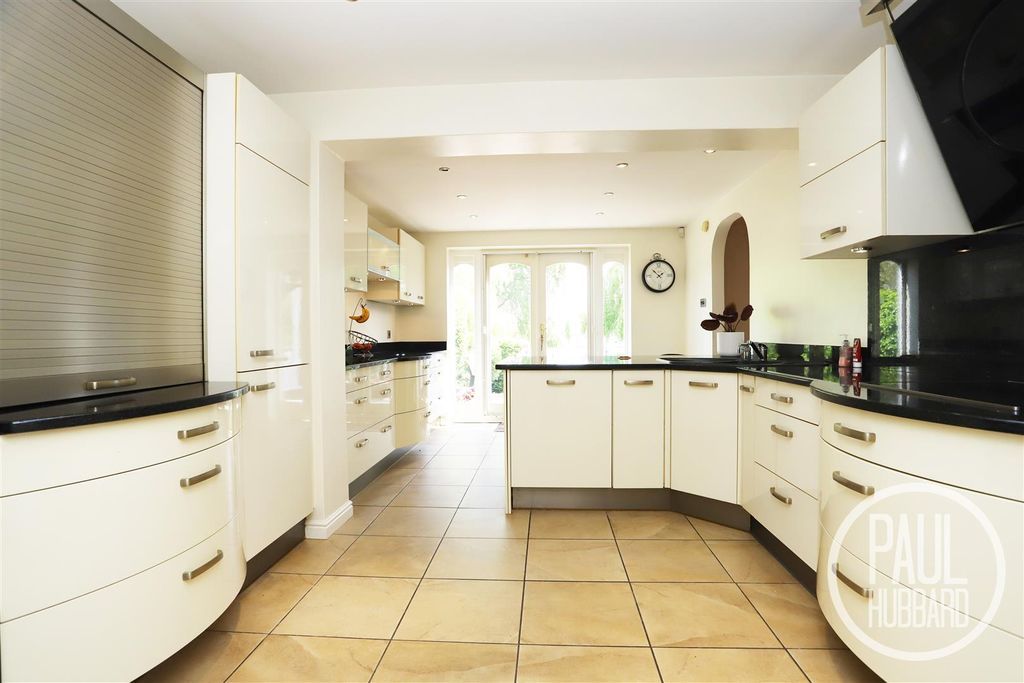 Property photo 2 of 35 Img_2530.Jpg
