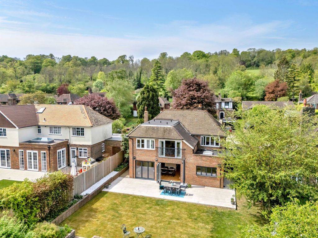 Property photo 1 of 40