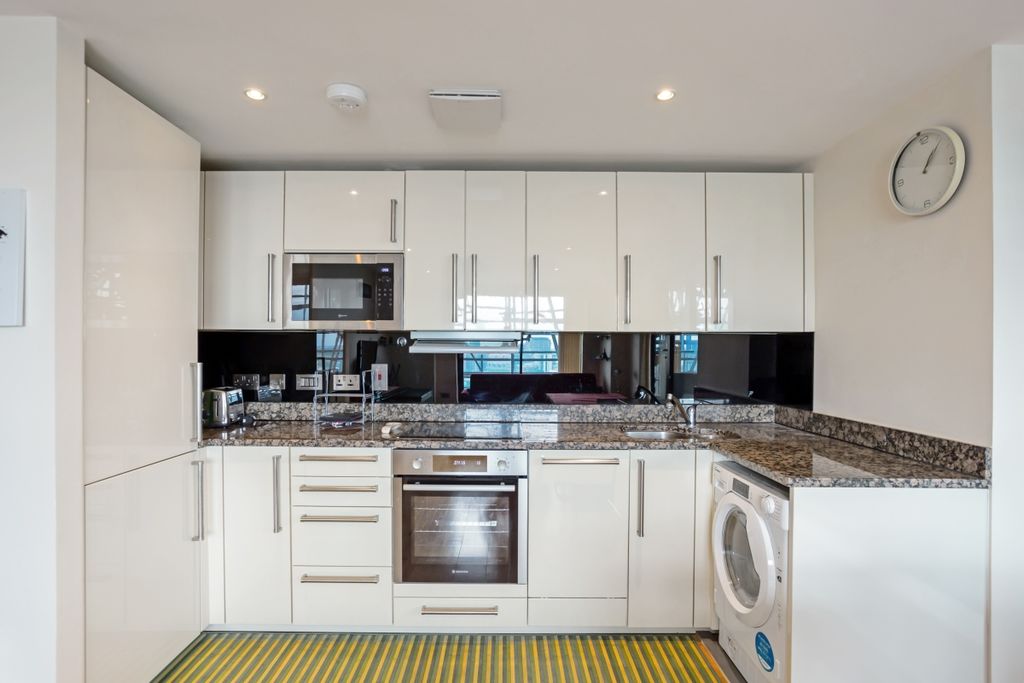 Property photo 2 of 15 Kitchen