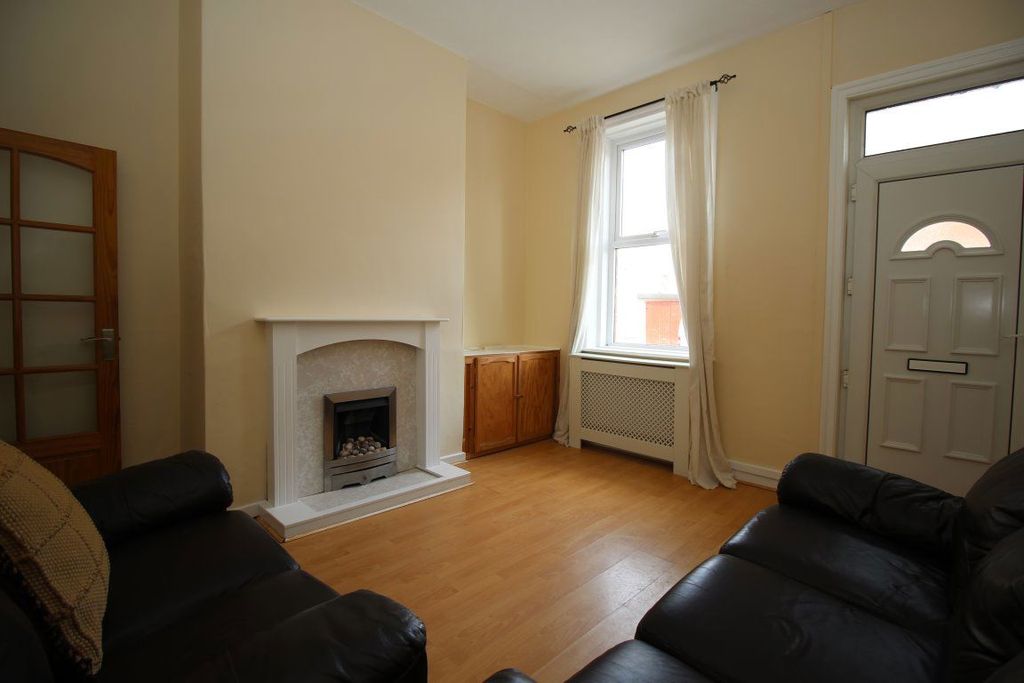 Property photo 3 of 7