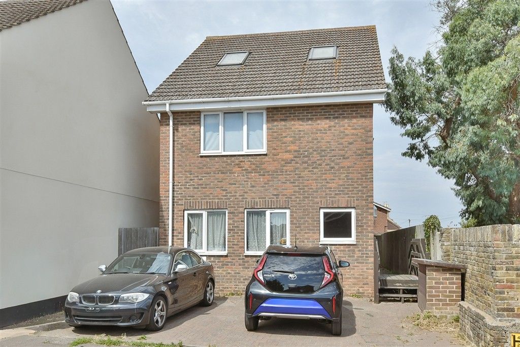 Property photo 1 of 8 External (Web)