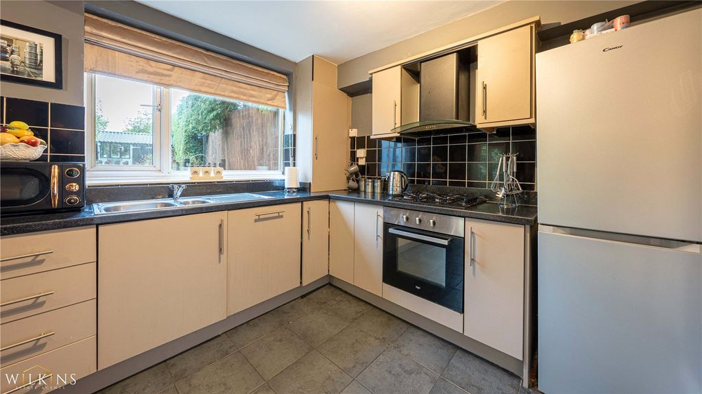 Property photo 3 of 33 Picture No. 09