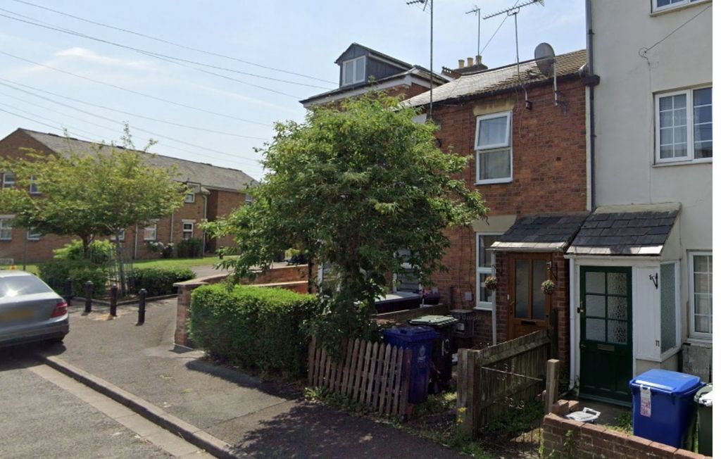 Property photo 1 of 15