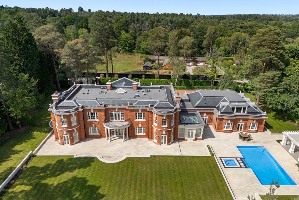 Additional image 4 of 1 bed country house for saleSherbourne Drive, Virginia Water, Ascot SL5