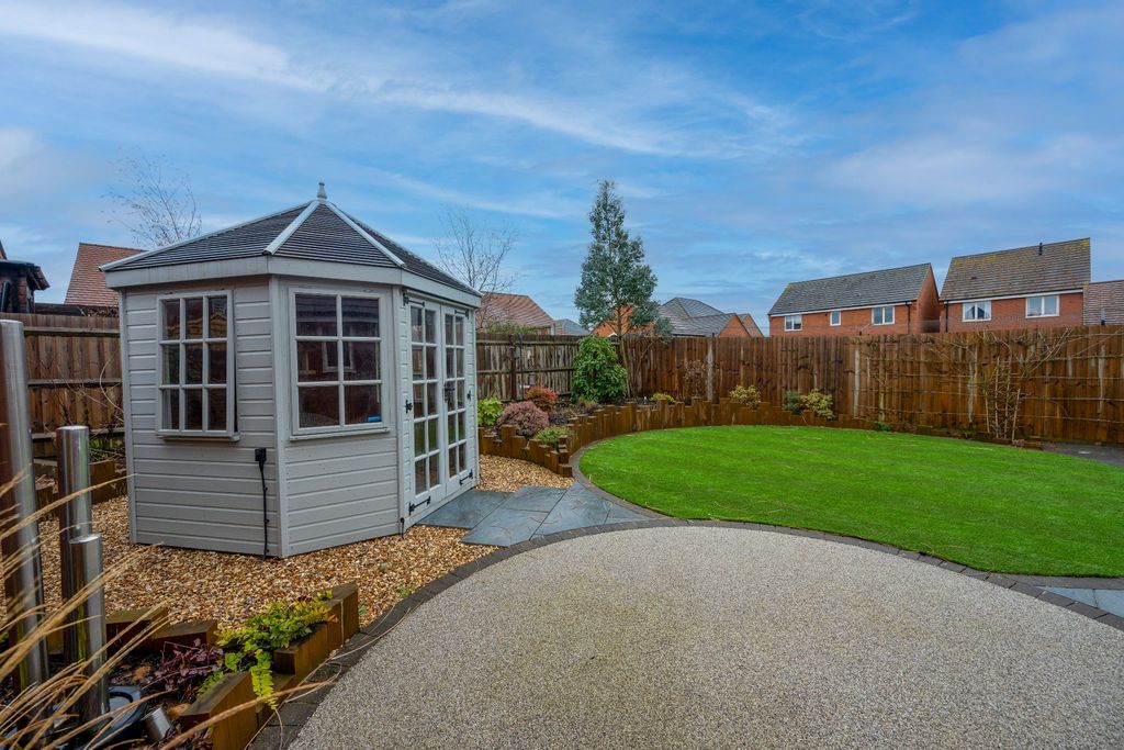 Property photo 3 of 24 Photograph 3