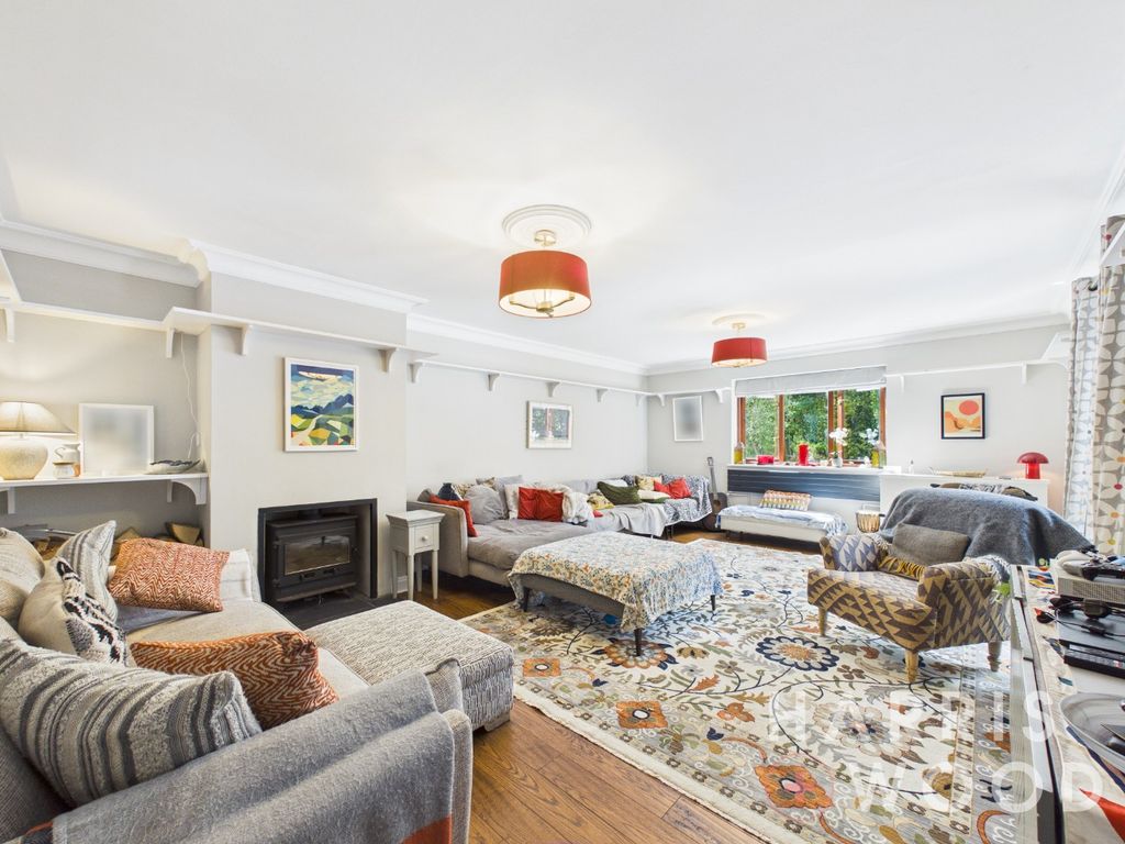 Property photo 3 of 58 5383847