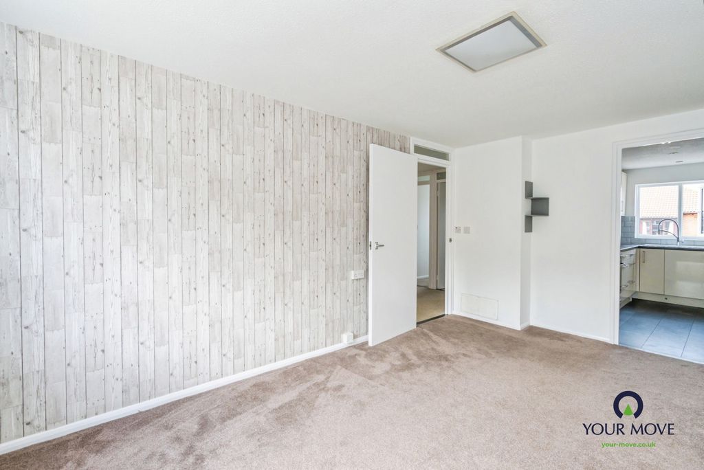 Property photo 3 of 11 Pbox-Img.Jpg