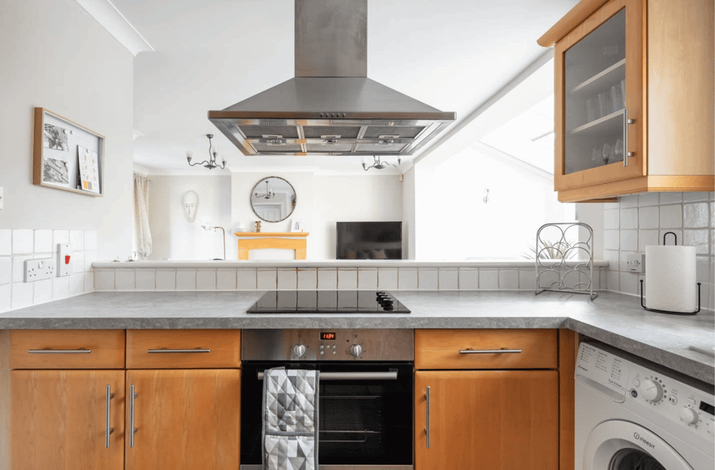 Property photo 3 of 32