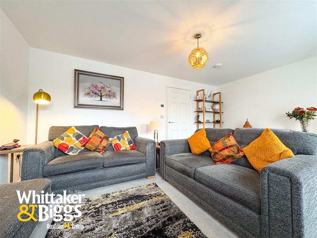 Property photo 3 of 33 20251030_111855701_Ios.Jpg