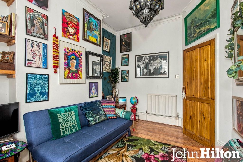 Property photo 3 of 14 Preston Road-11.Jpg