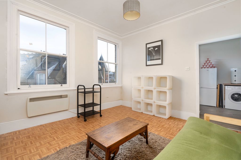 Property photo 2 of 7 Photo 02