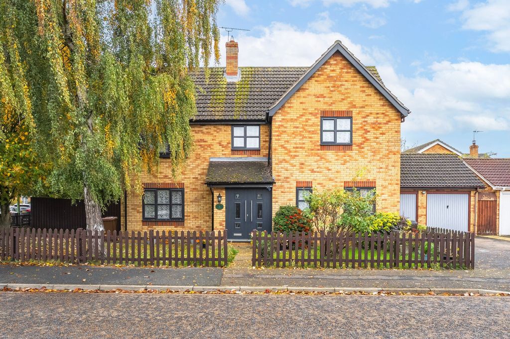 Property photo 1 of 18