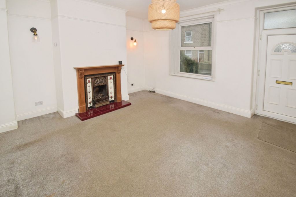 Property photo 3 of 19