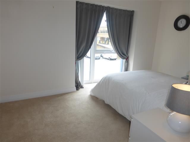 Property photo 2 of 10 Bedroom 1