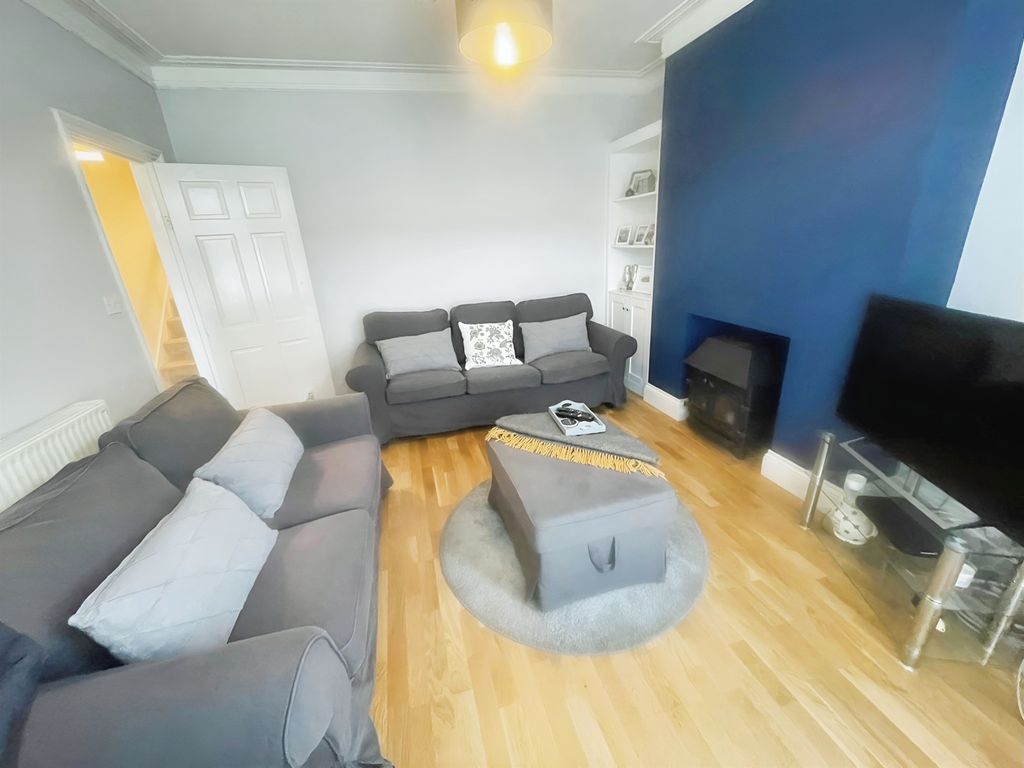 Property photo 3 of 16
