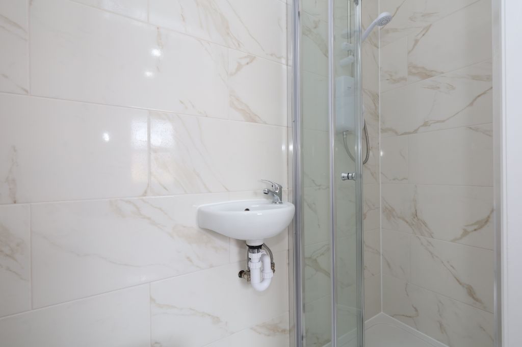 Property photo 2 of 3