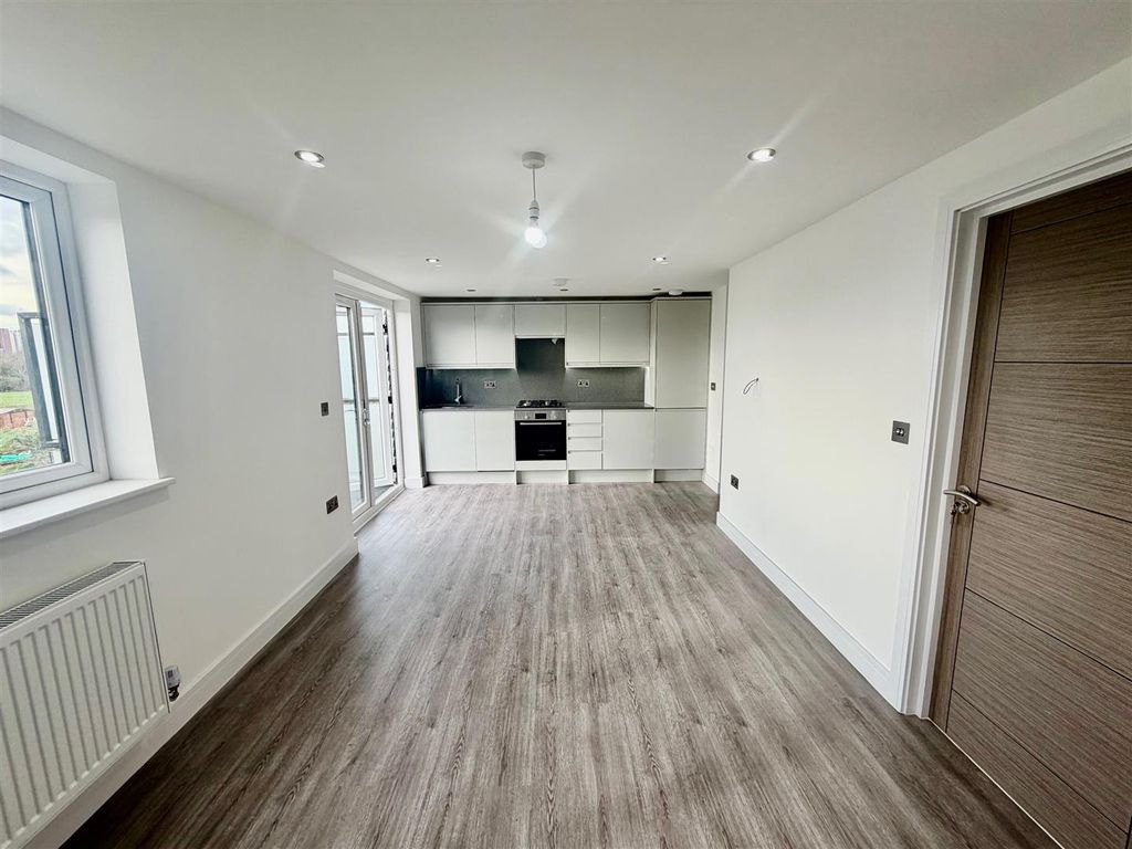 Property photo 3 of 4 Img_2859.Jpeg