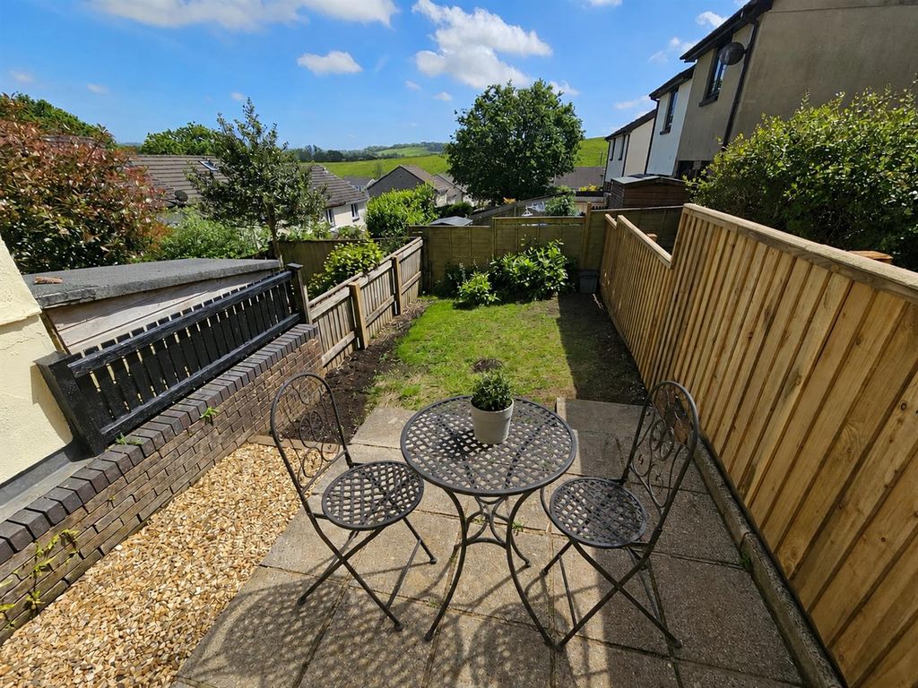 Property photo 3 of 14 Garden.Png