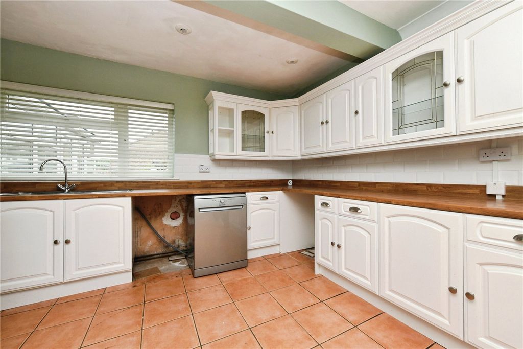 Property photo 3 of 17 Internal