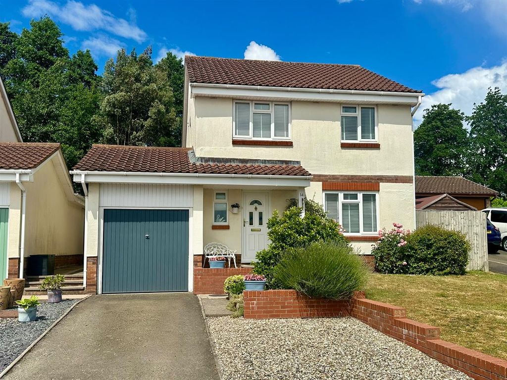 Property photo 1 of 29
