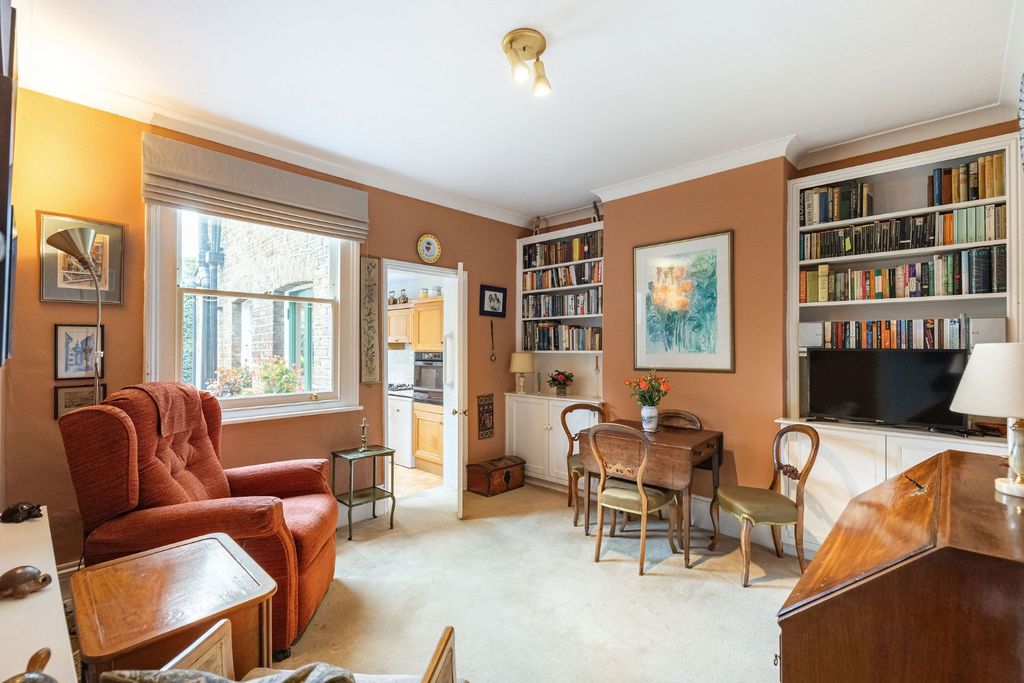 Property photo 3 of 10 4590572