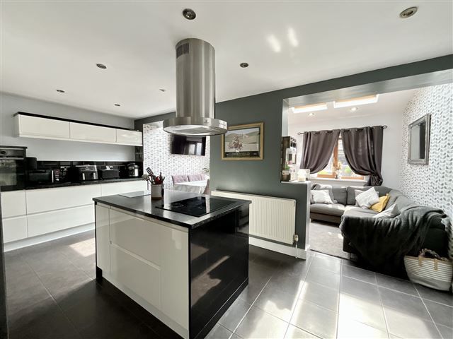Property photo 2 of 21 Open Plan Living/Kitchen/Dining Space