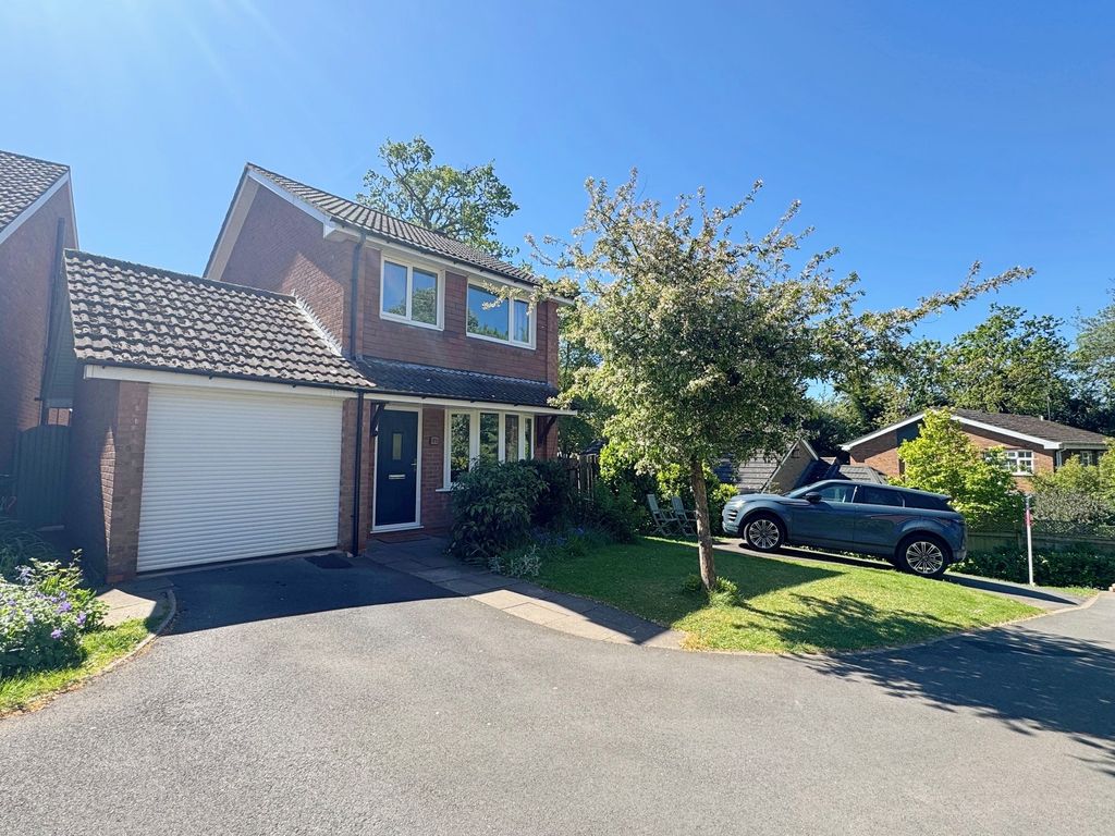 Property photo 1 of 16 18